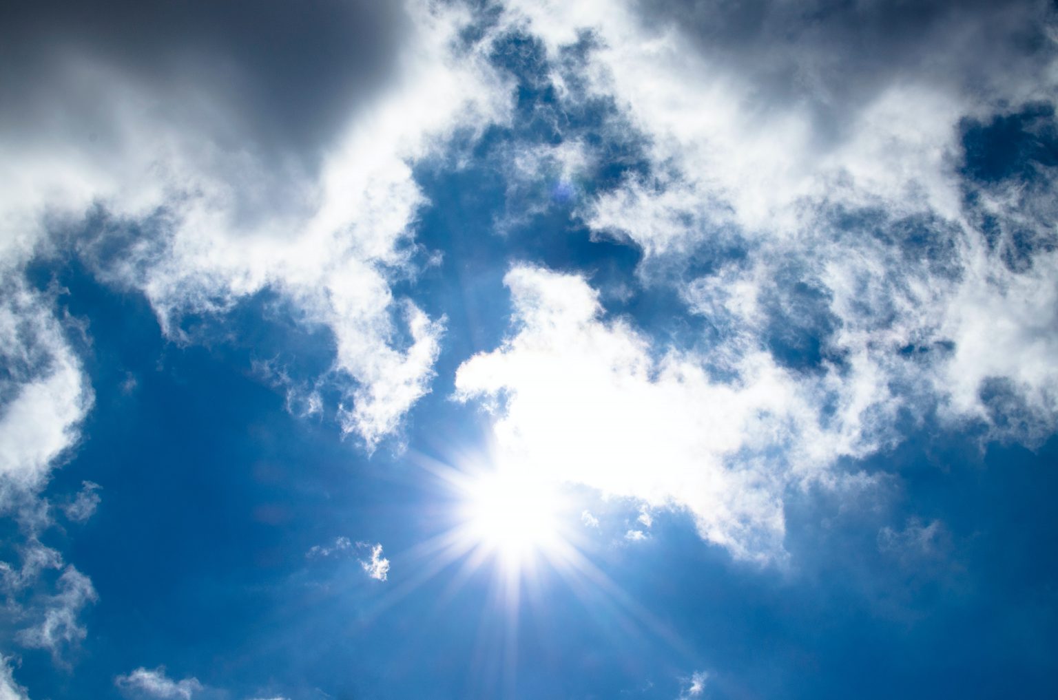 Globalstrahlung auf Rekordniveau - Sonne und Wolken